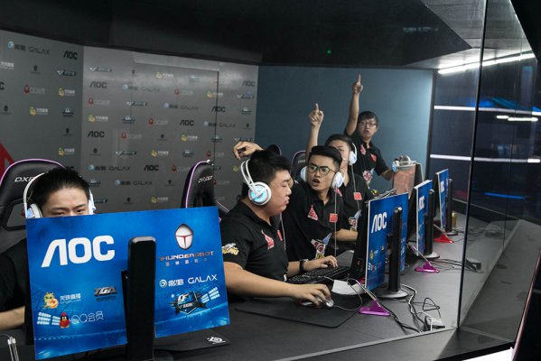 凭借精准的 凭借精准的