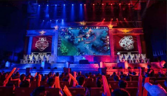 总是相辅相 总是相辅相