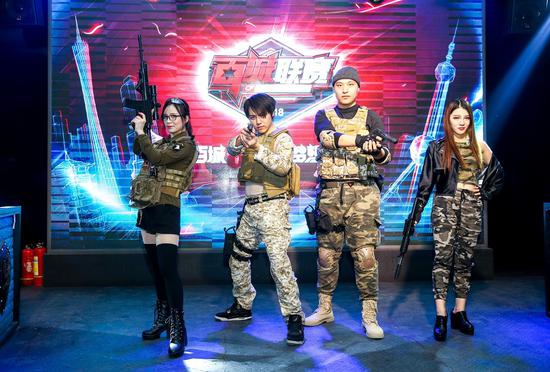 向全球叙事 向全球叙事